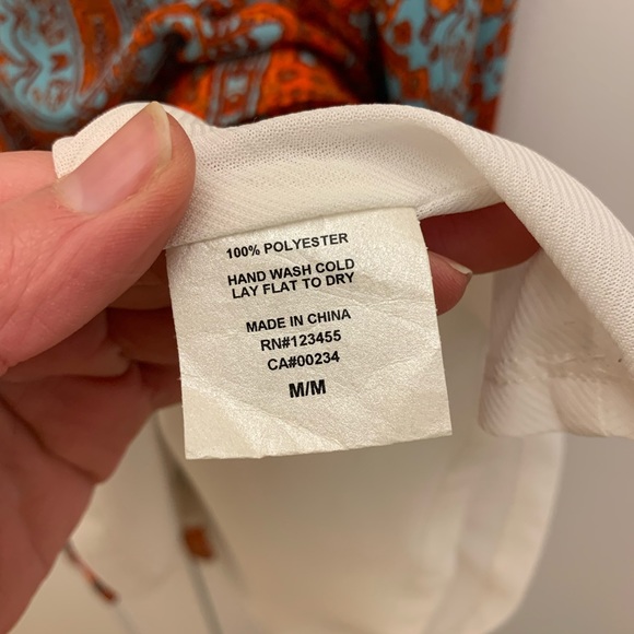 Red and blue flattering dress with lace! - Picture 7 of 7